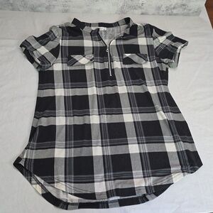 Finite Black & White Plaid Short Sleeve Shirt